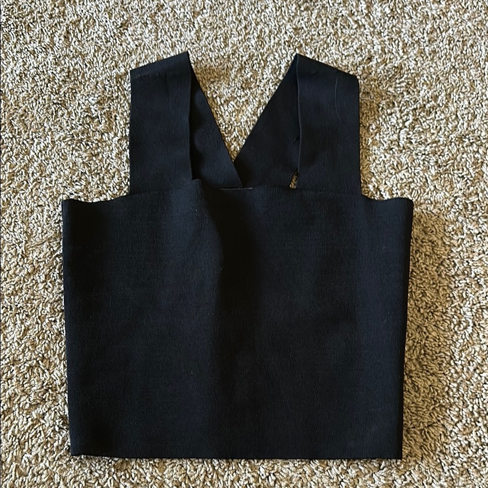 Black Women's Knit Cropped Top